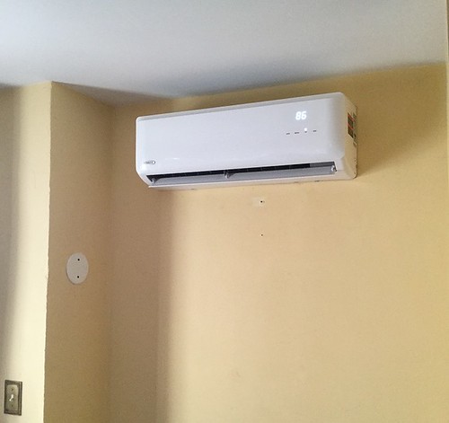 Air conditioning HVAC installation